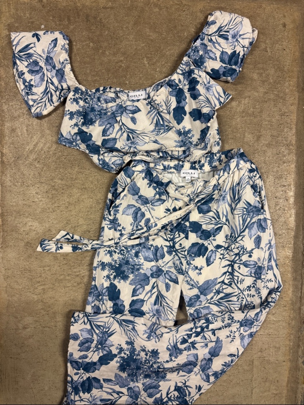 GILLI Blue Floral Wide Leg 2 pc Jumpsuit Set